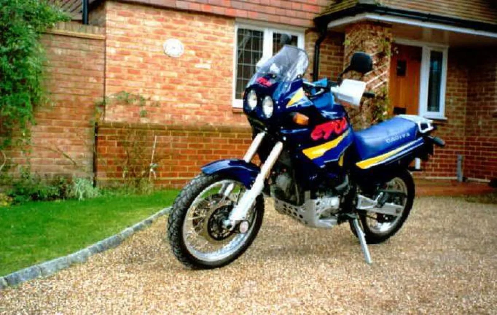 Thumbnail for Cagiva E 900 Elefant 1997