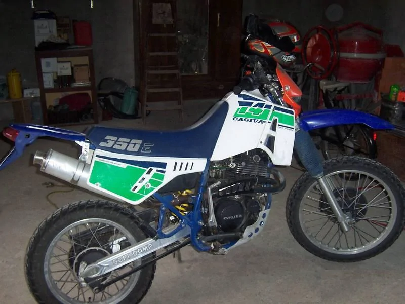 Cagiva T4 350 E