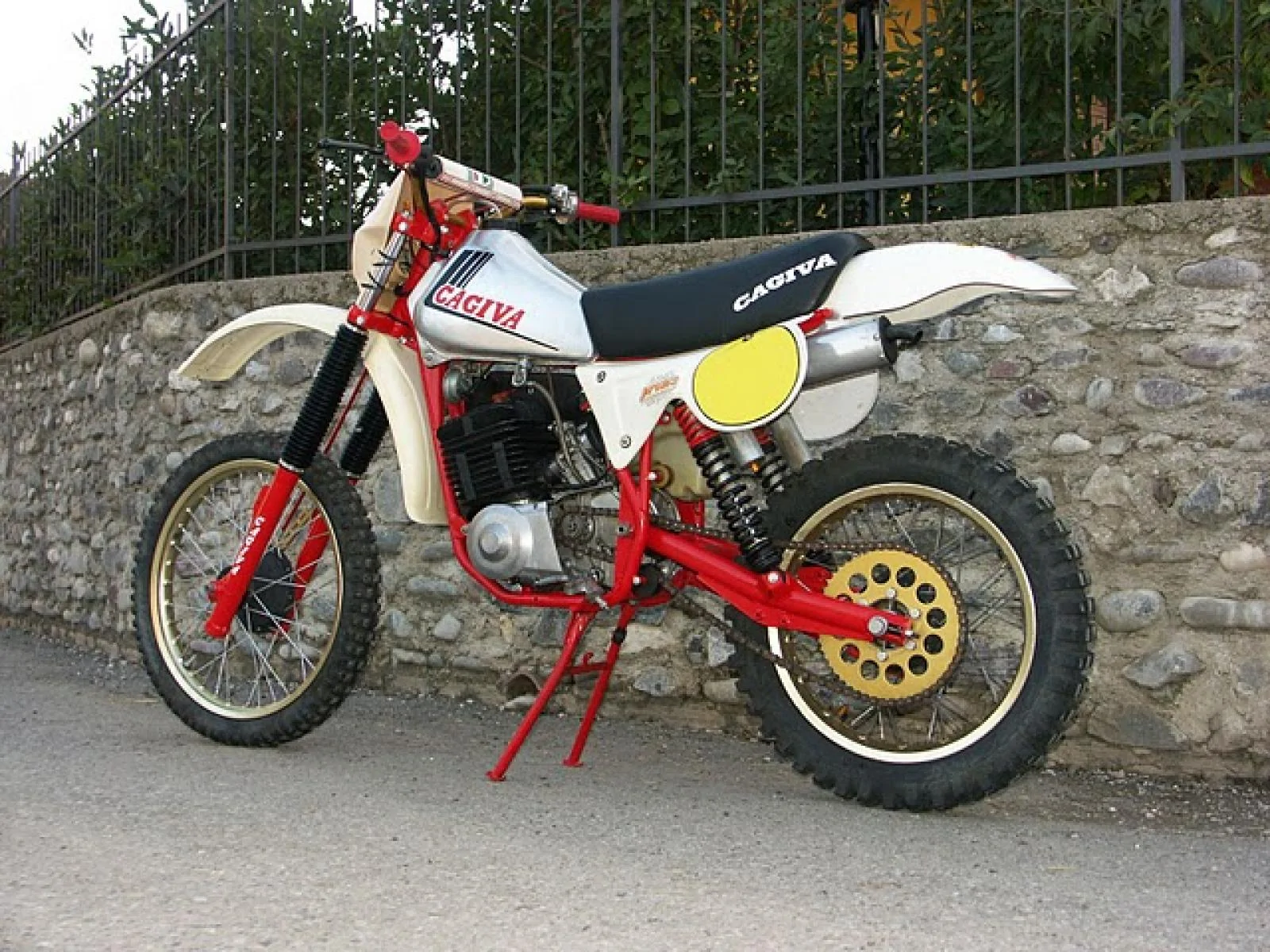 Cagiva T4 500 E