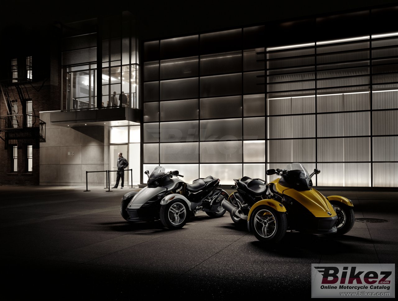 Thumbnail for Can-Am Spyder Roadster 2008
