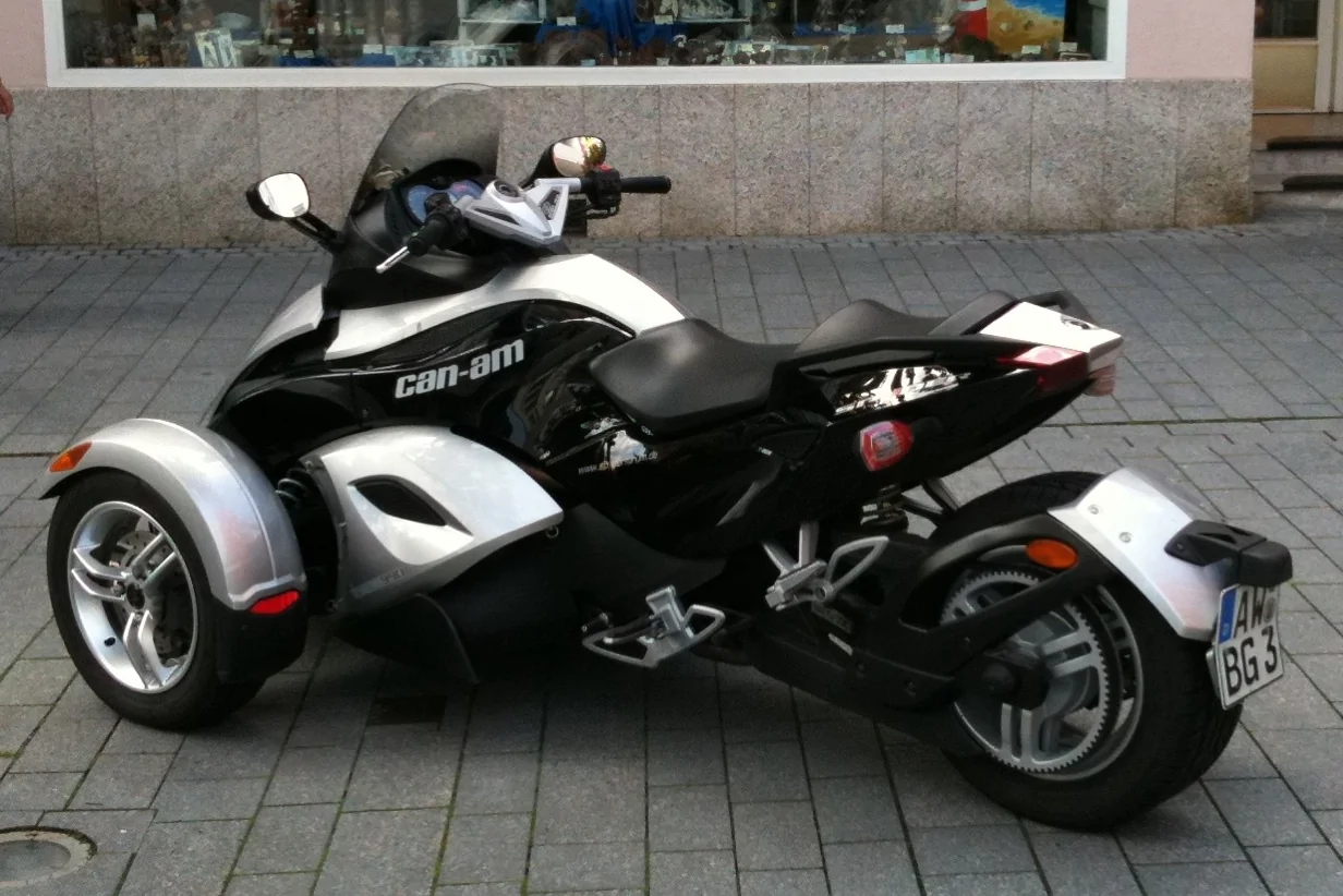 Thumbnail for Can-Am Spyder Roadster 2008