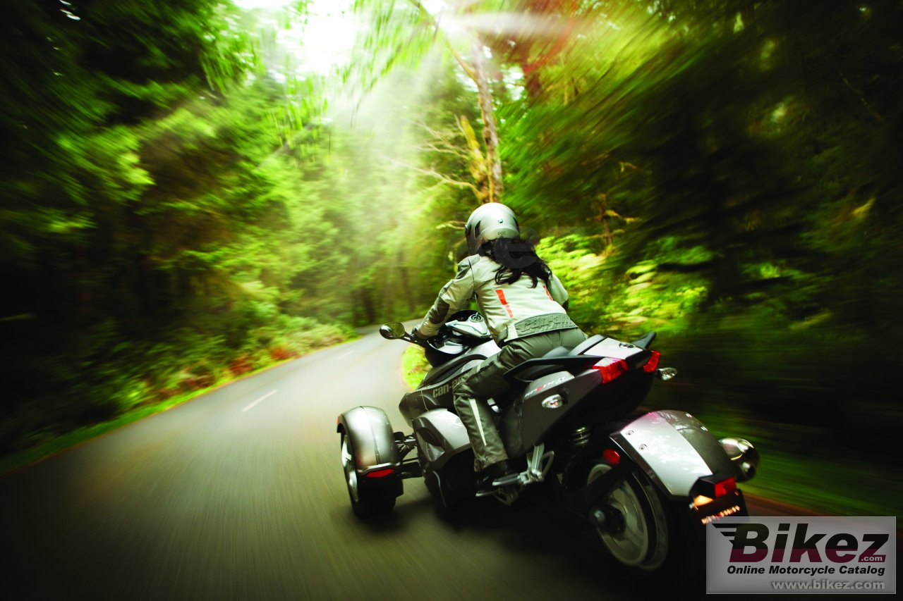 Thumbnail for Can-Am Spyder Roadster RS 2011