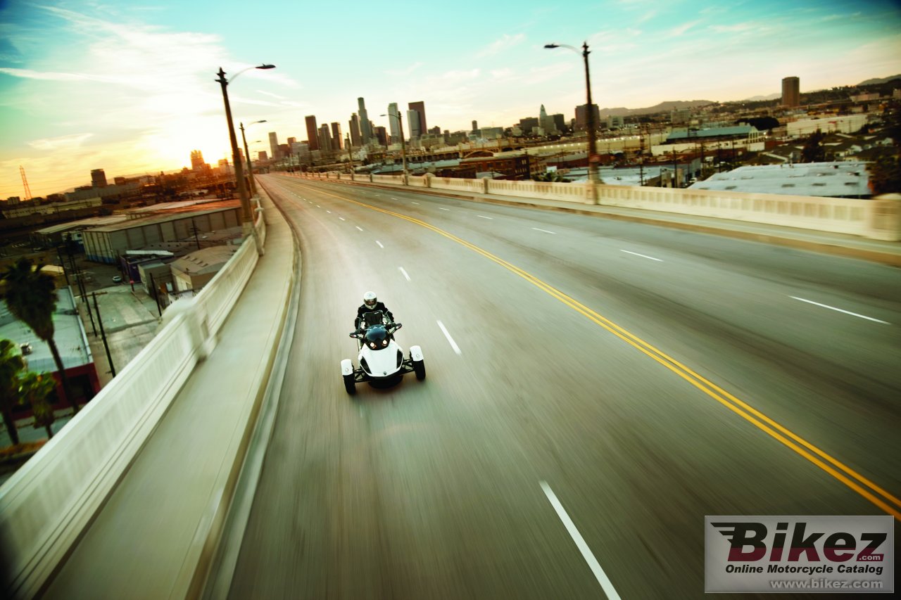 Thumbnail for Can-Am Spyder Roadster RS 2011
