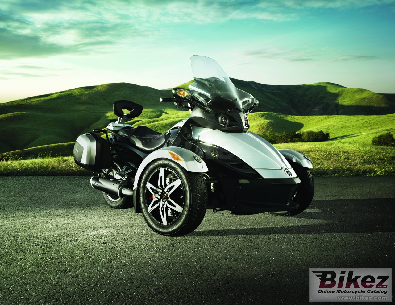 Thumbnail for Can-Am Spyder Roadster RS 2011