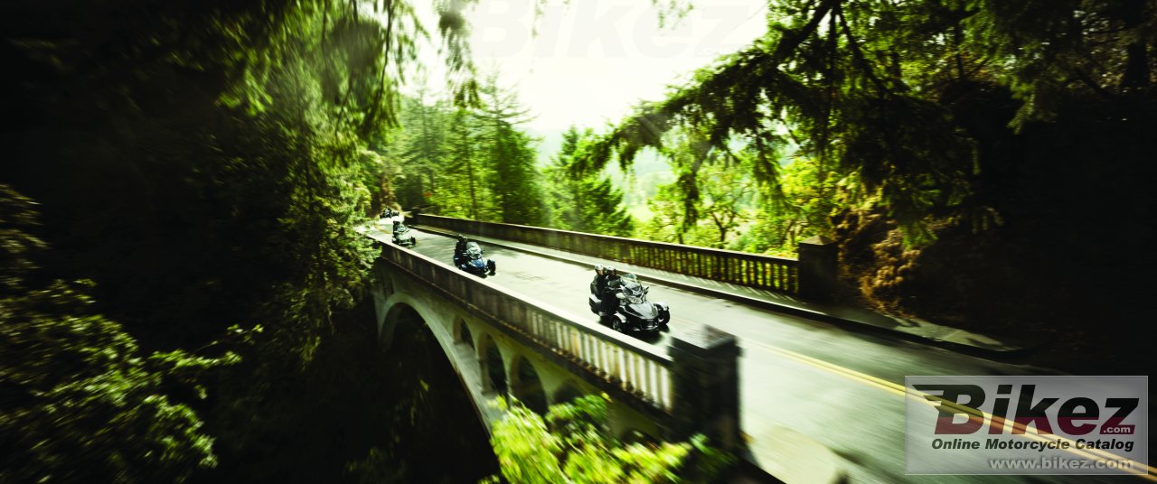 Thumbnail for Can-Am Spyder Roadster RT Limited 2011