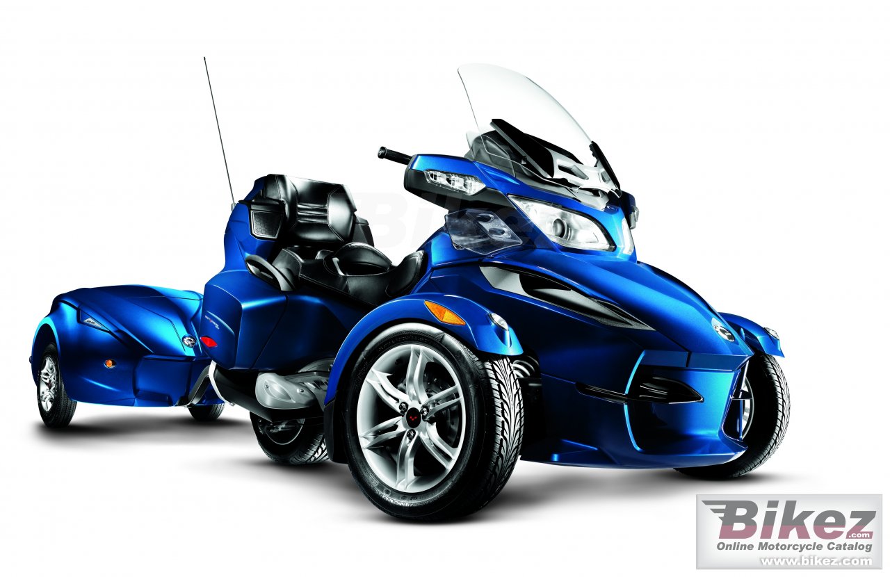 Thumbnail for Can-Am Spyder RT Audio 2010