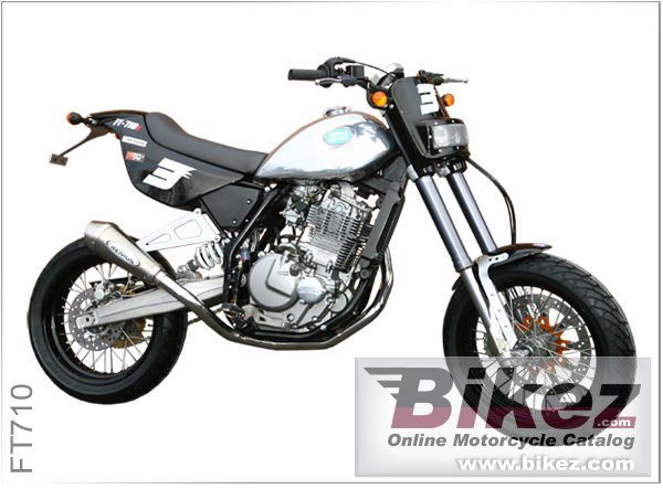CCM FT 710