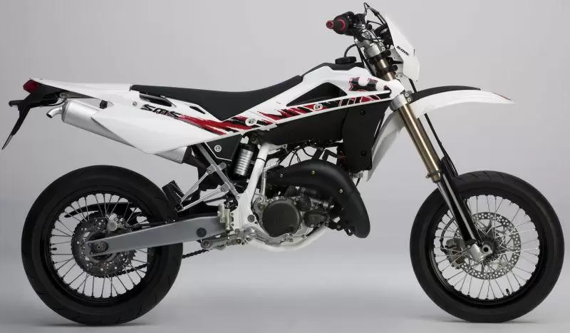 Thumbnail for CCM SM125 2010