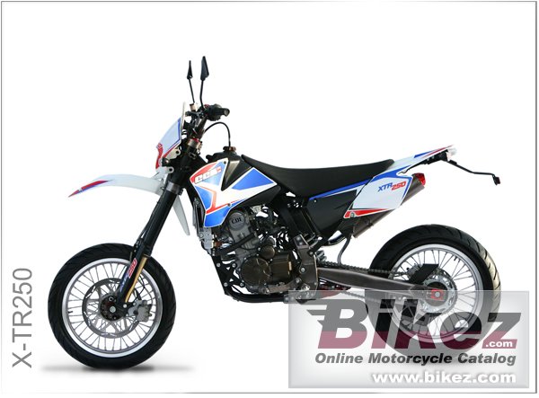 CCM X-TR250