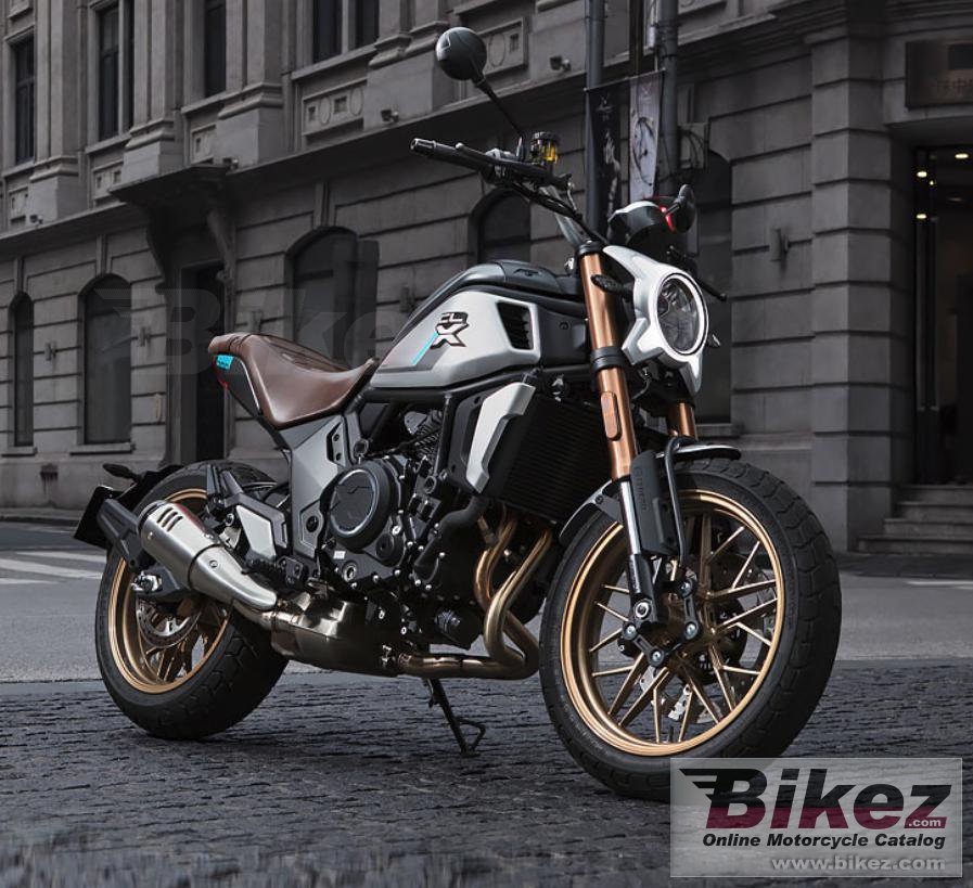 CF Moto 700 CL-X Heritage