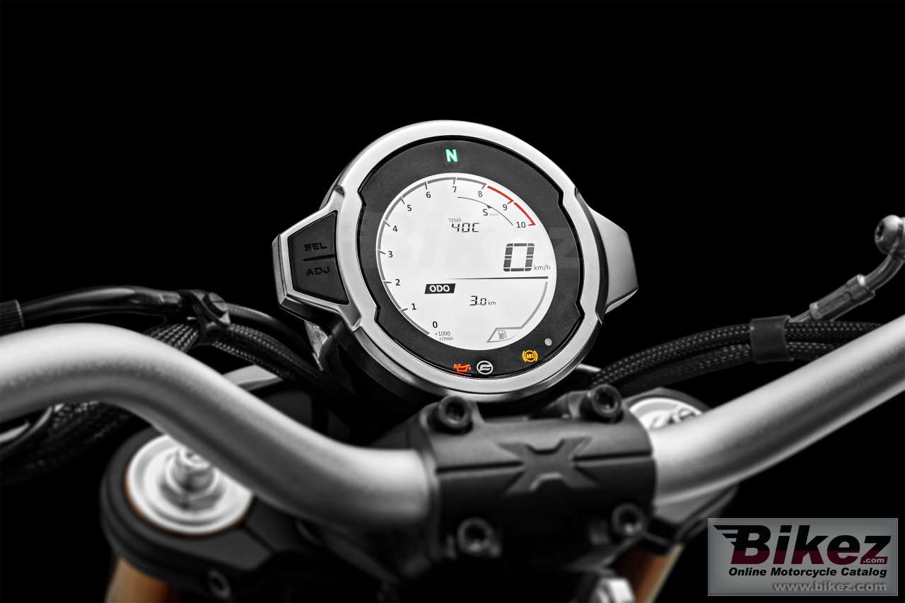 Thumbnail for CF Moto 700 CL-X Heritage 2022
