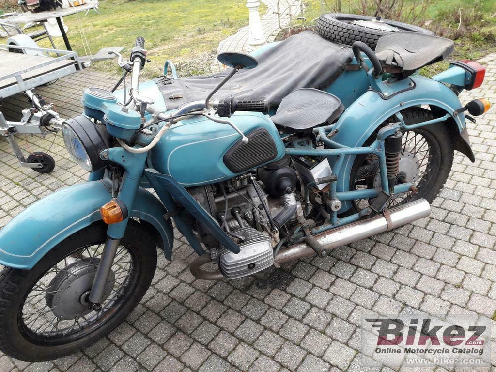 Dnepr MT 16 (with sidecar)