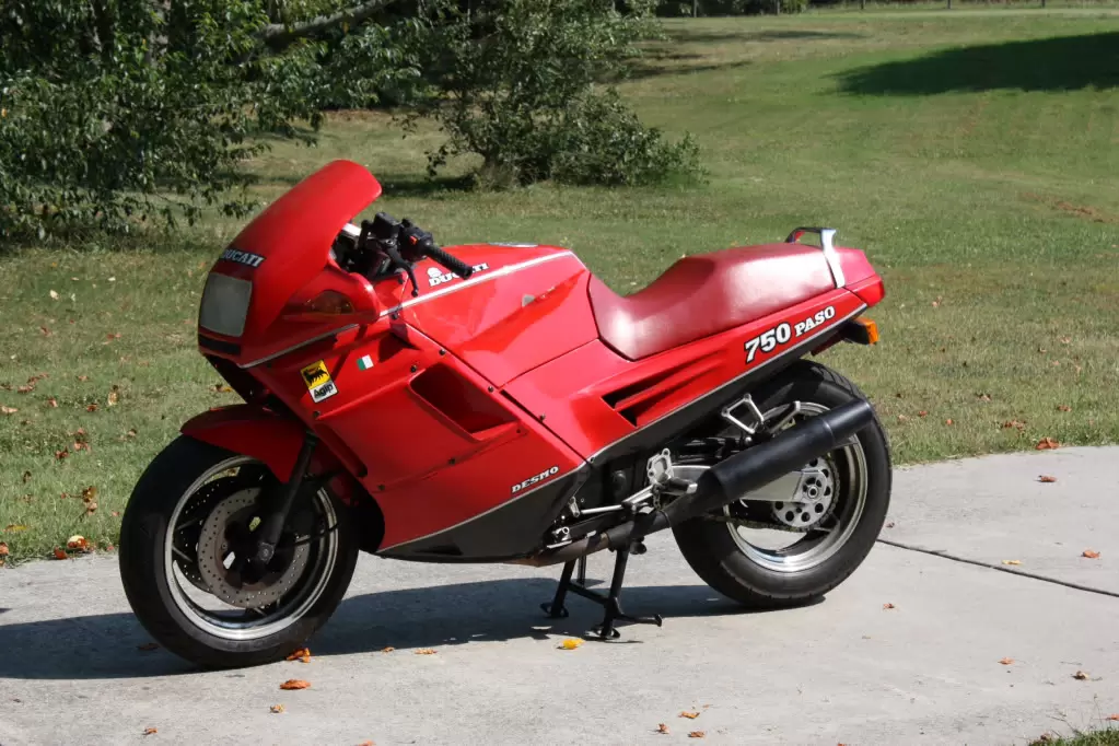 Thumbnail for Ducati 750 Paso 1987