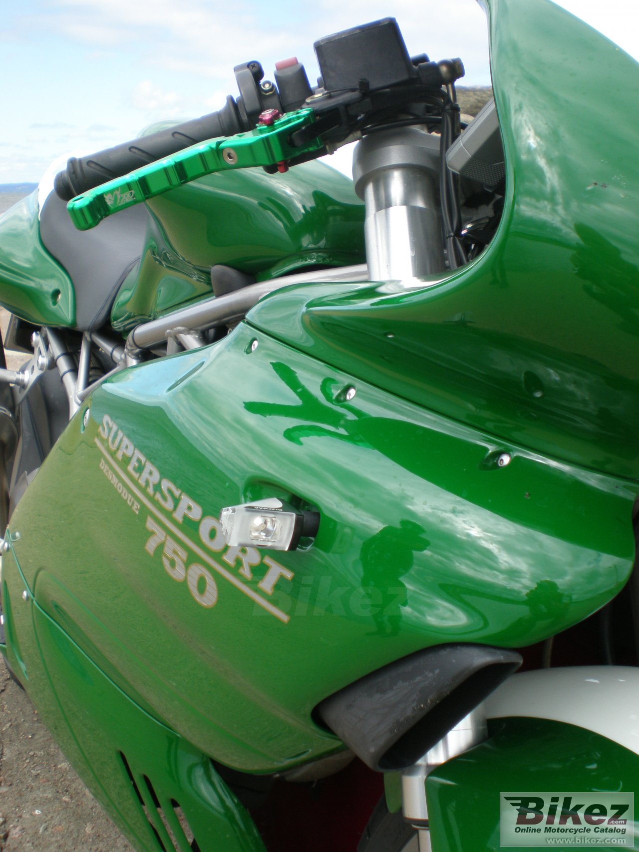 Thumbnail for Ducati 750 Supersport 2001
