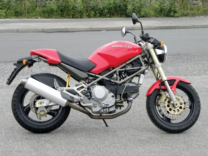 Ducati 900 Monster Solo
