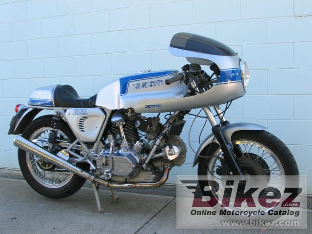 Ducati 900 SS