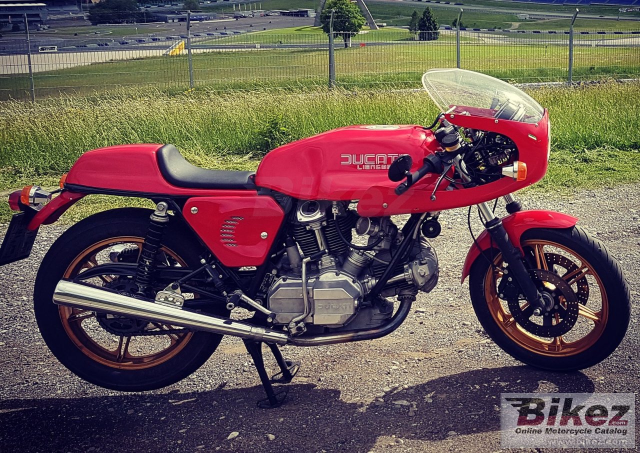 Ducati 900 SS
