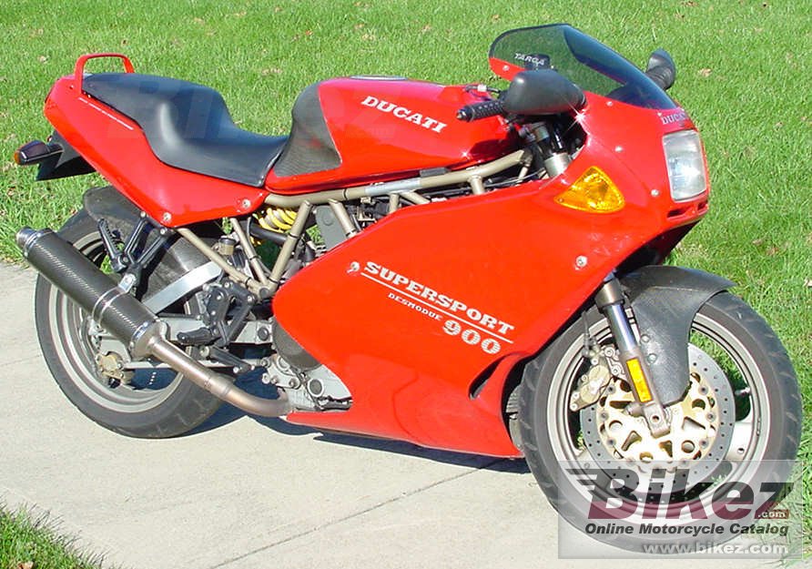 Ducati 900 SS