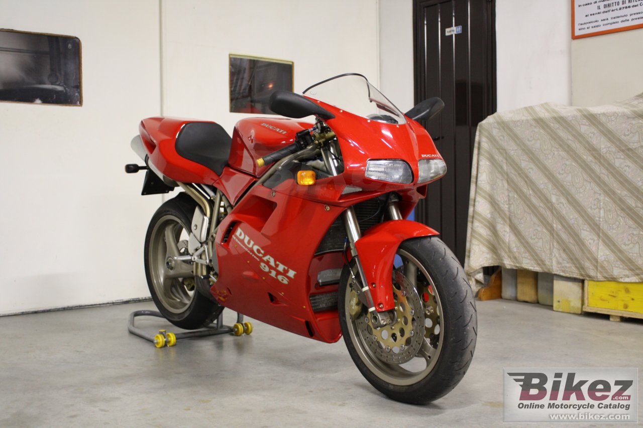Ducati 916 Strada