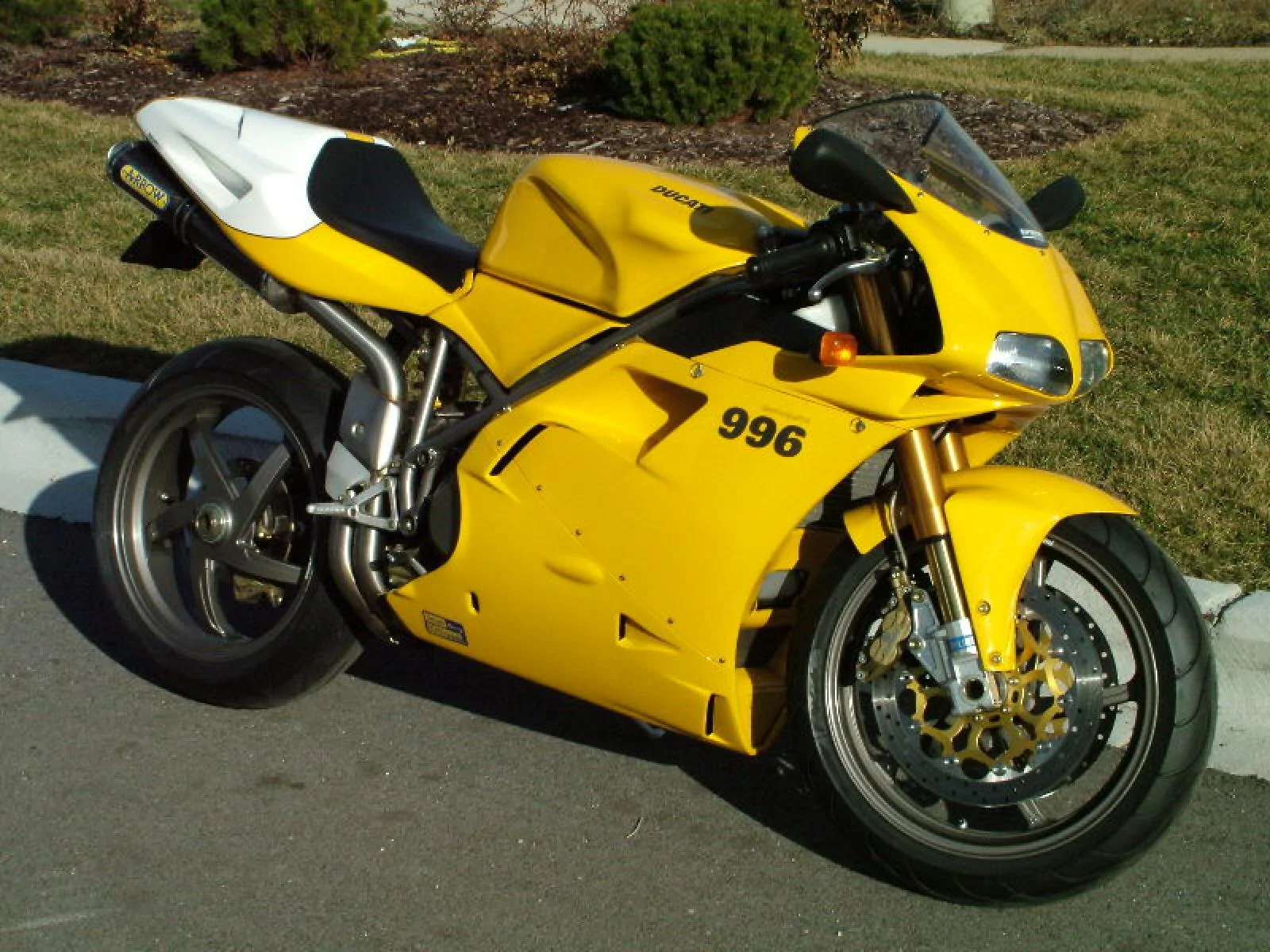 Ducati 996
