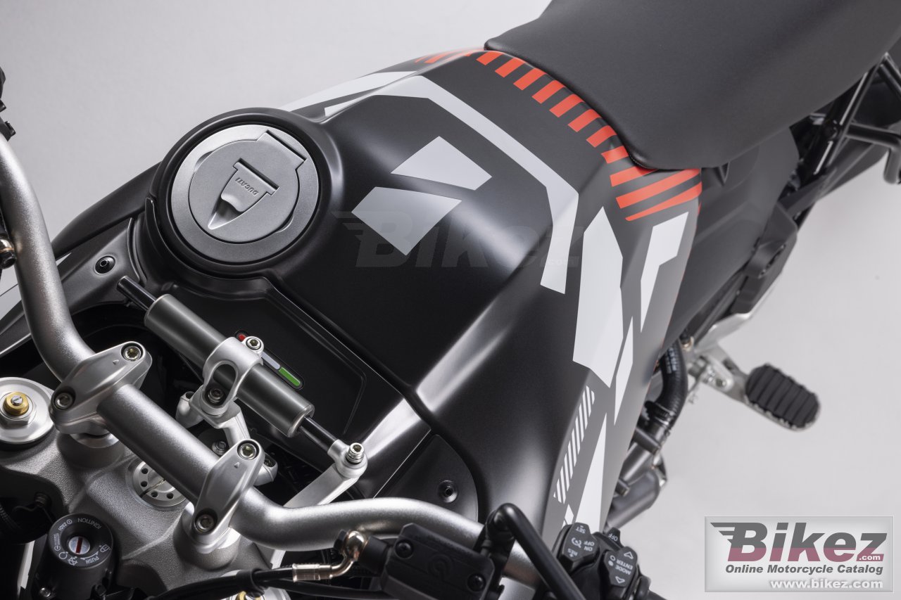 Thumbnail for Ducati DesertX 2023
