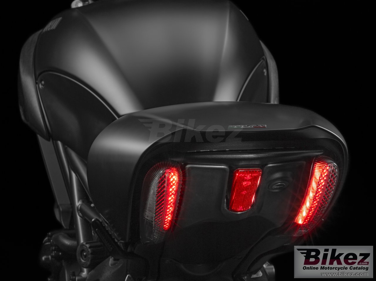 Thumbnail for Ducati Diavel 2016