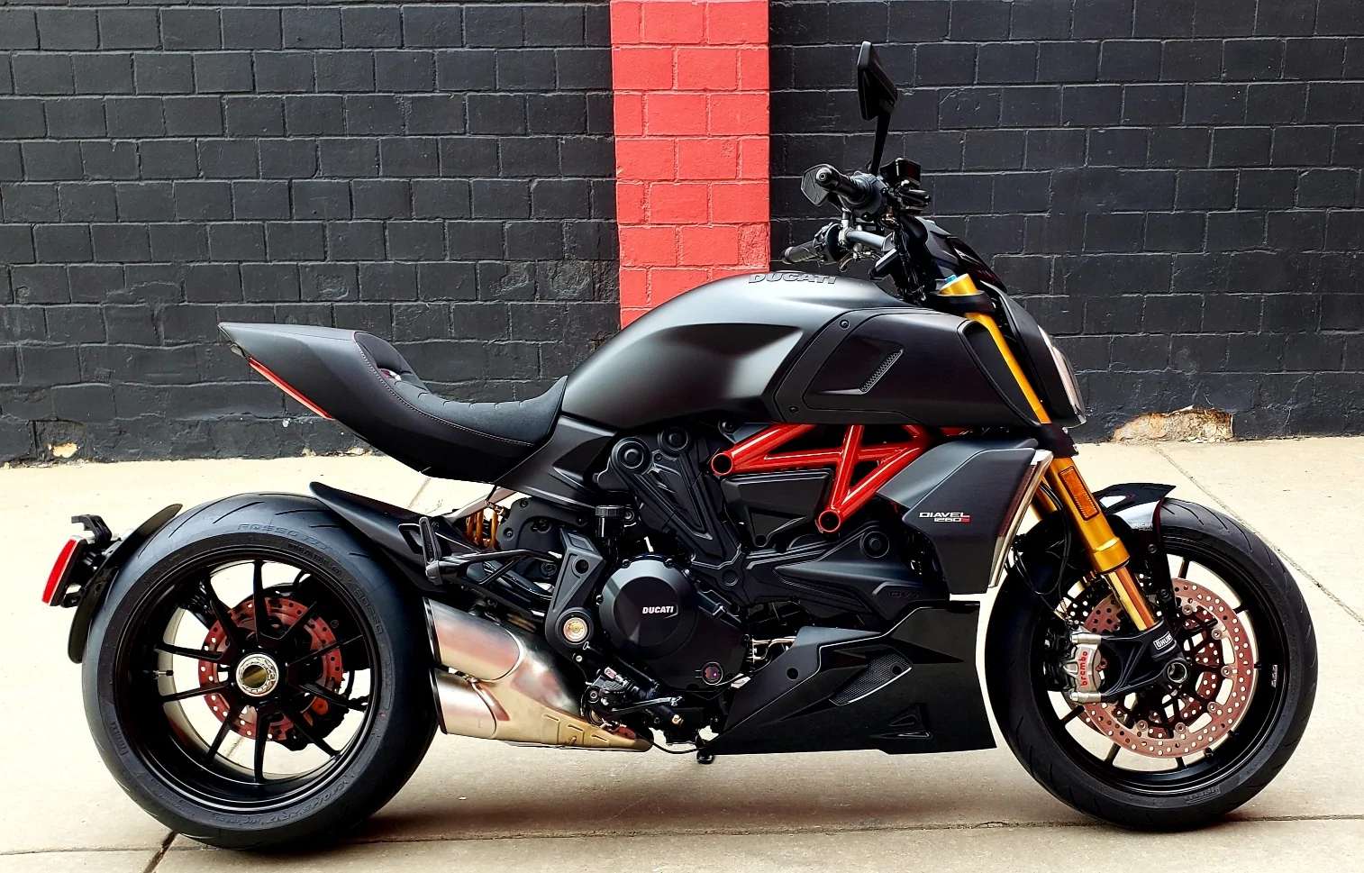 Thumbnail for Ducati Diavel 1260 S 2020