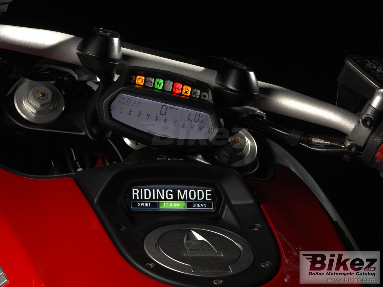 Thumbnail for Ducati Diavel Carbon 2011