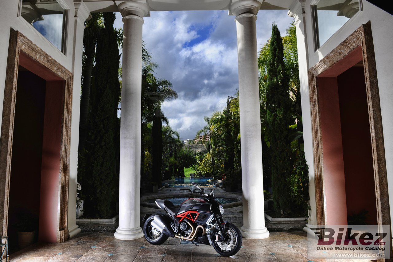 Thumbnail for Ducati Diavel Carbon 2012