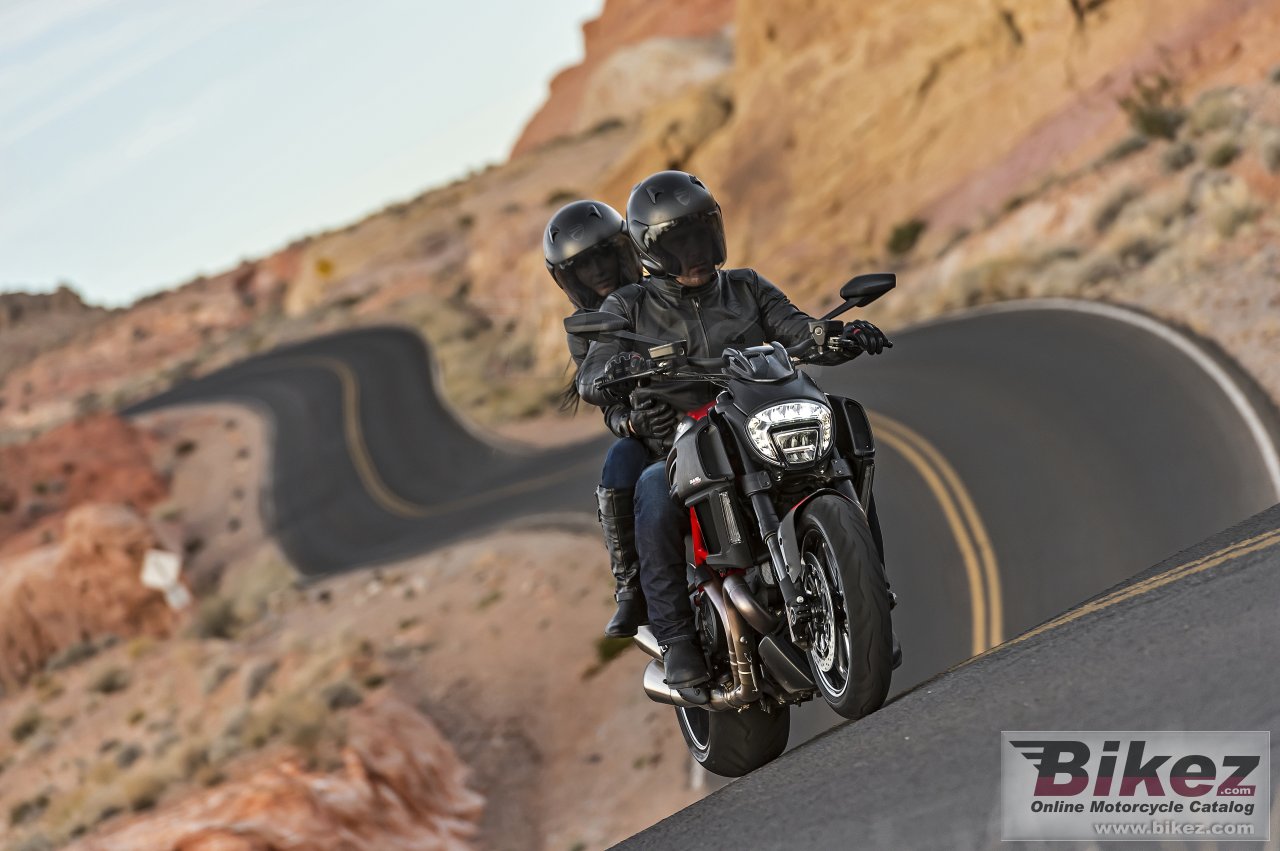 Thumbnail for Ducati Diavel Carbon 2015