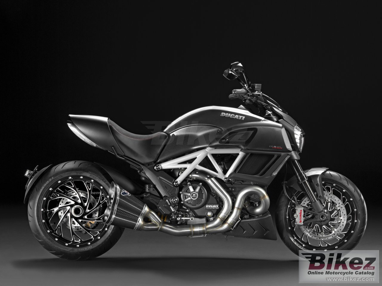Thumbnail for Ducati Diavel Carbon 2015