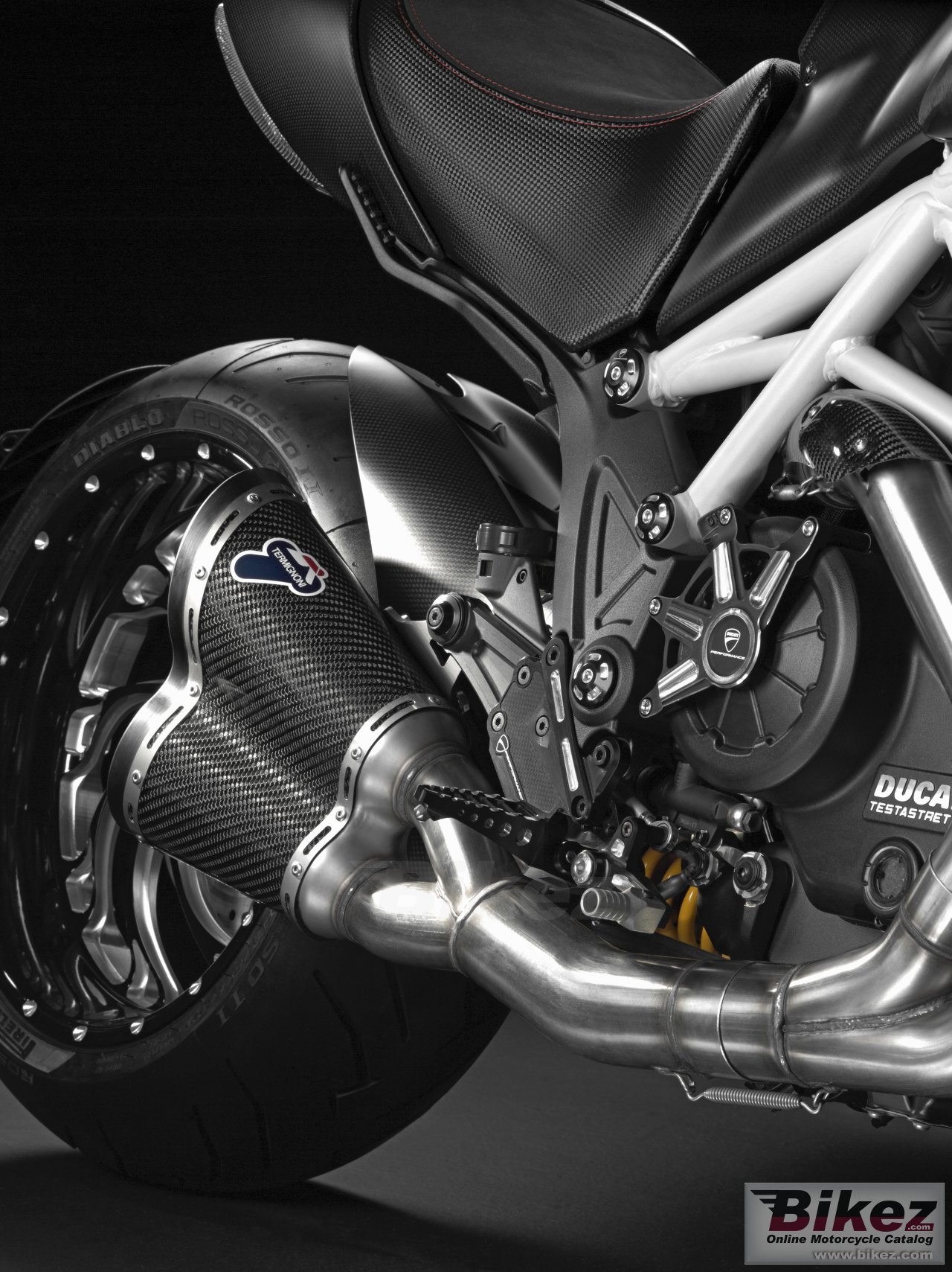 Thumbnail for Ducati Diavel Carbon 2015
