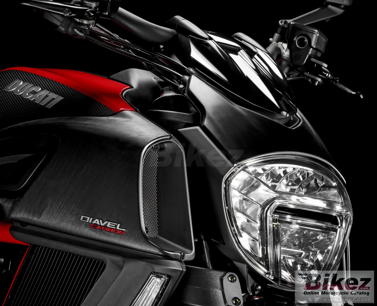 Thumbnail for Ducati Diavel Carbon 2015