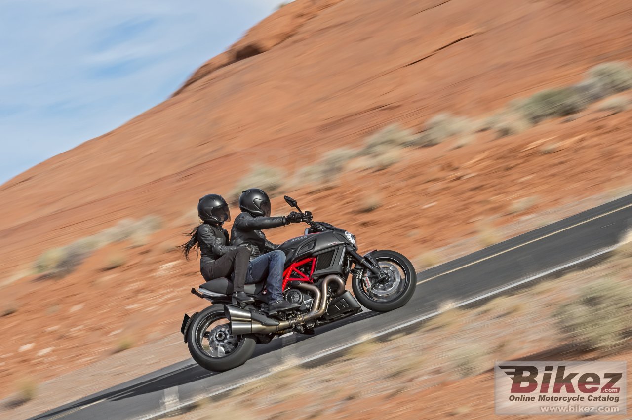 Thumbnail for Ducati Diavel Carbon 2015