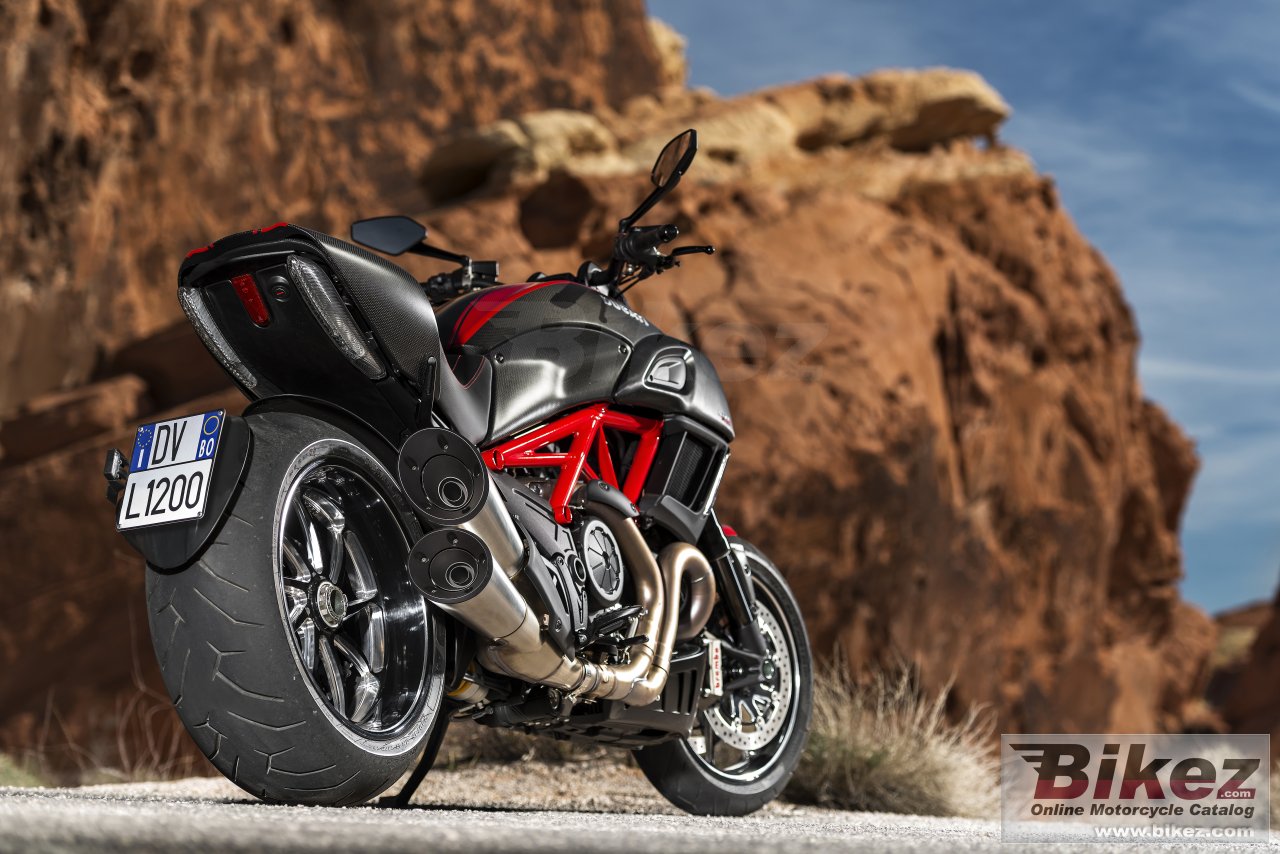 Thumbnail for Ducati Diavel Carbon 2015