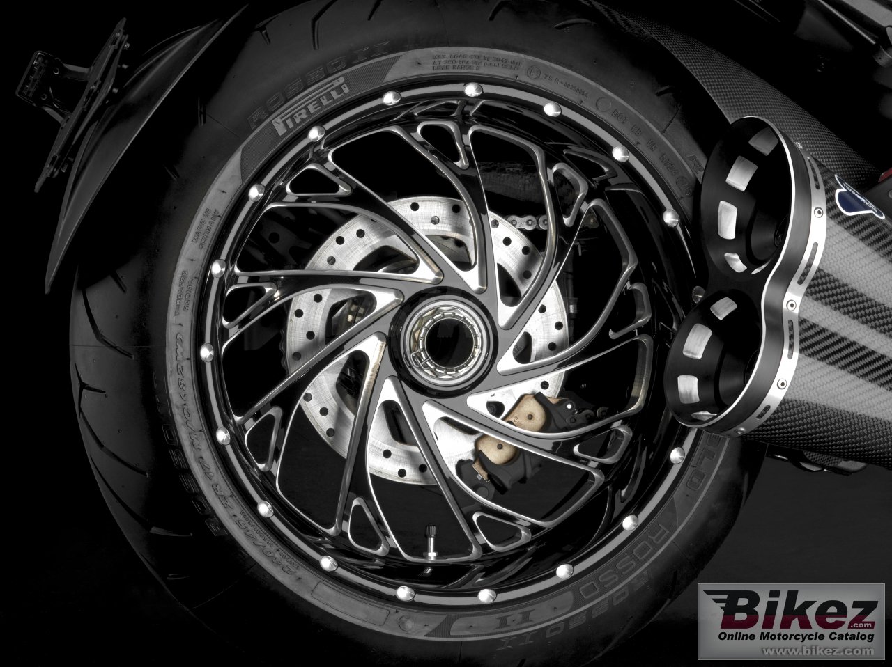 Thumbnail for Ducati Diavel Carbon 2015