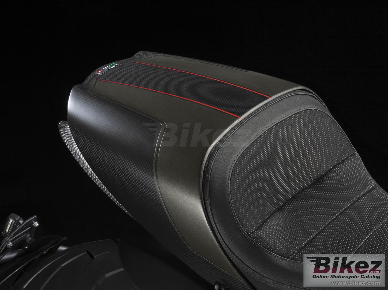 Thumbnail for Ducati Diavel Carbon 2017