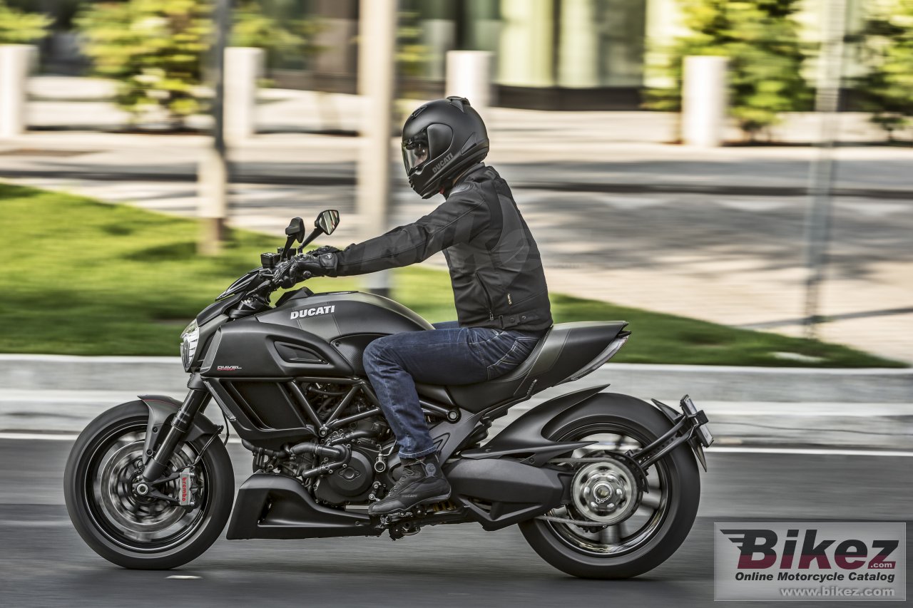 Thumbnail for Ducati Diavel Carbon 2018