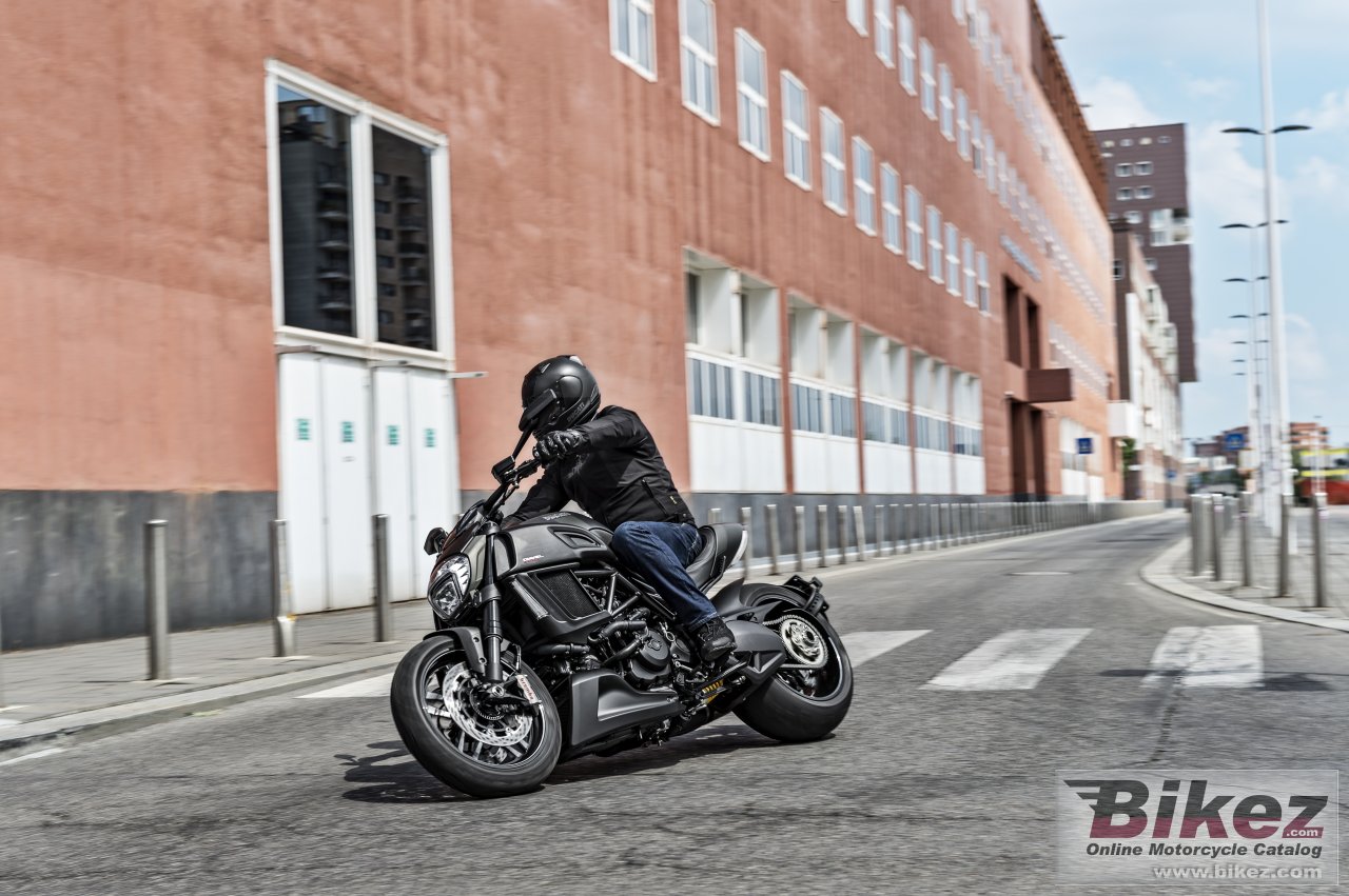 Thumbnail for Ducati Diavel Carbon 2018