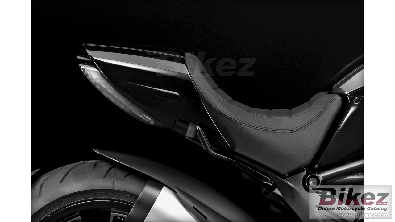 Thumbnail for Ducati Diavel Cromo 2013