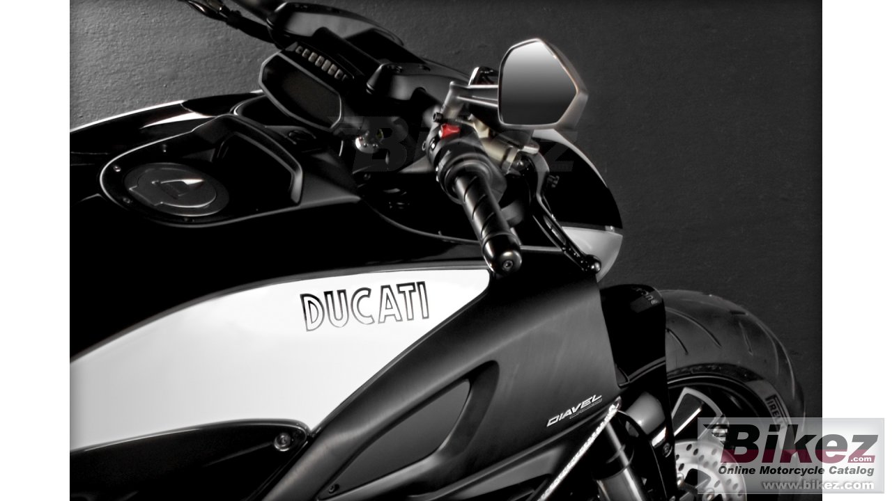 Thumbnail for Ducati Diavel Cromo 2013