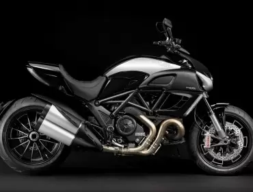 Thumbnail for Ducati Diavel Cromo 2013