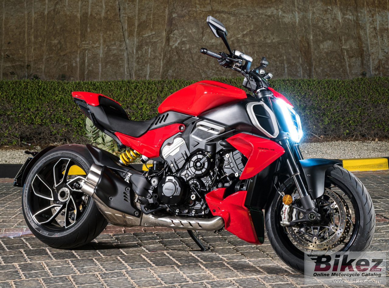 Ducati Diavel V4