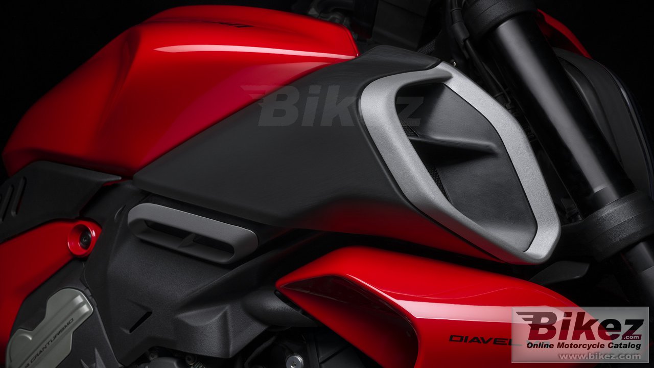 Thumbnail for Ducati Diavel V4 2025