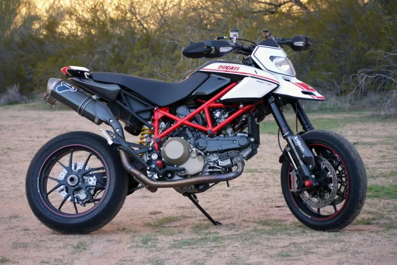 Thumbnail for Ducati Hypermotard 1100 Evo 2012