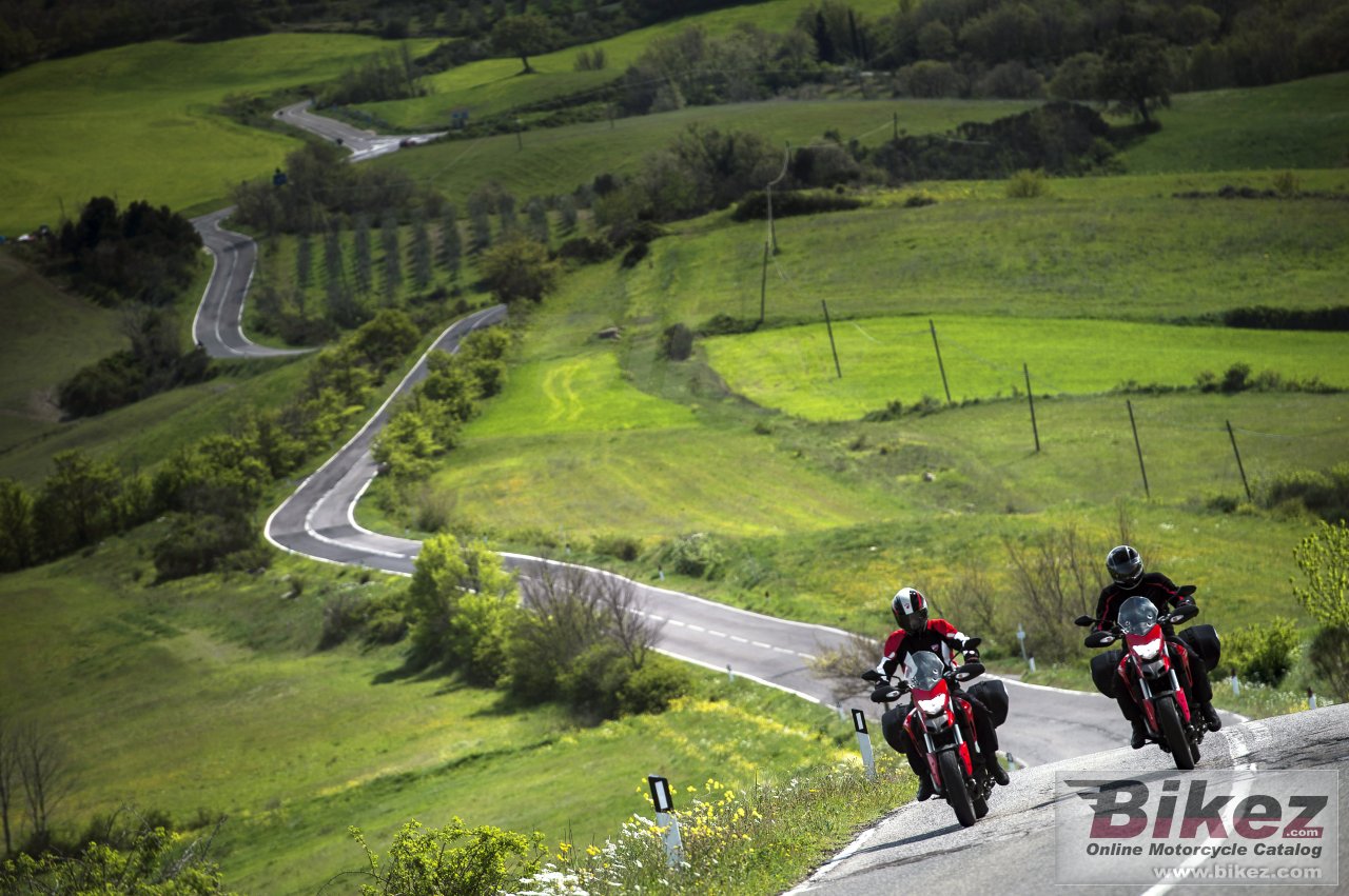 Thumbnail for Ducati Hyperstrada 2015