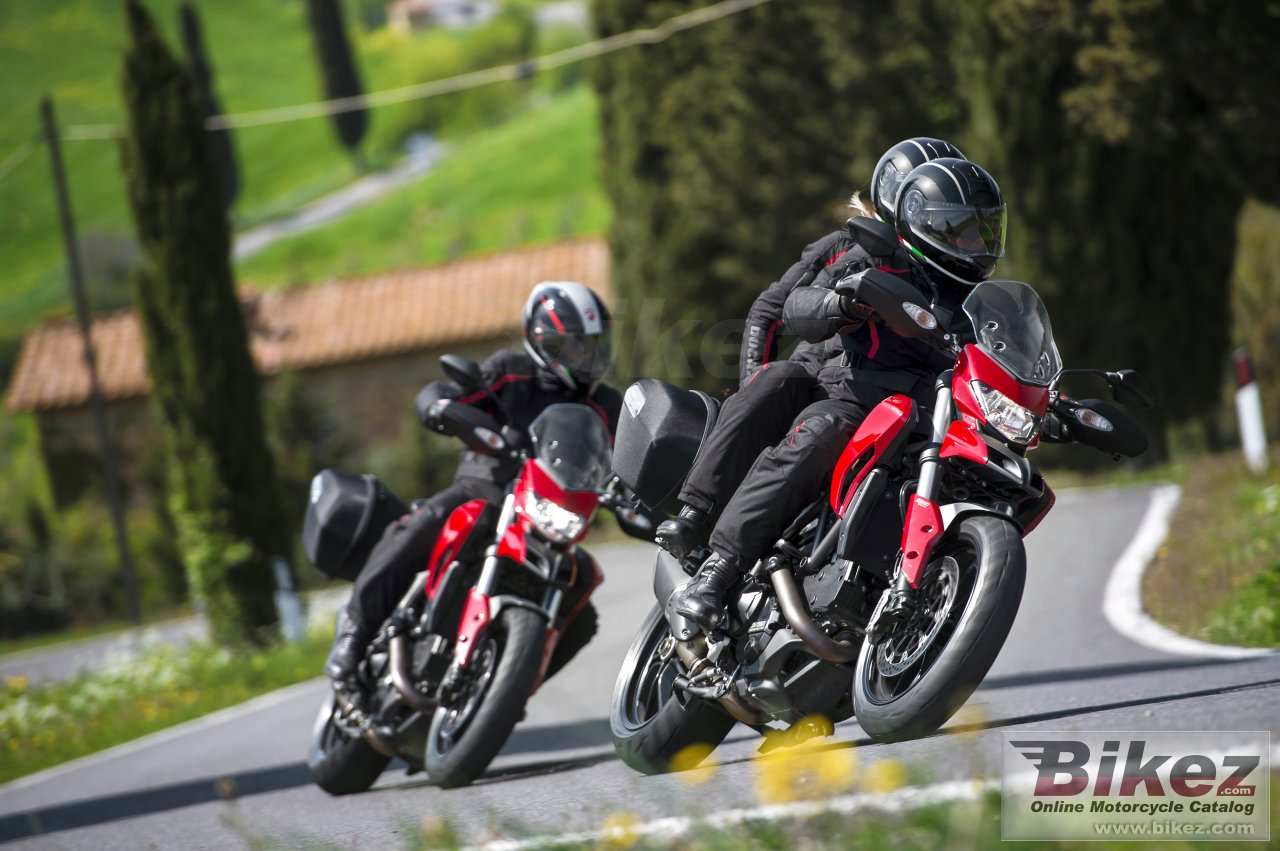 Thumbnail for Ducati Hyperstrada 2015