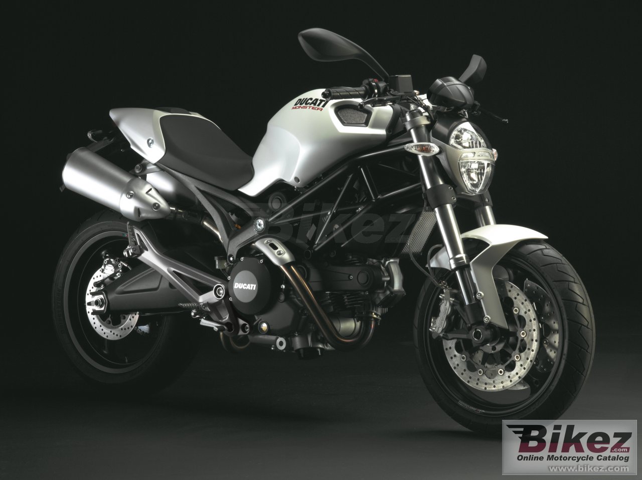 Ducati Monster 696