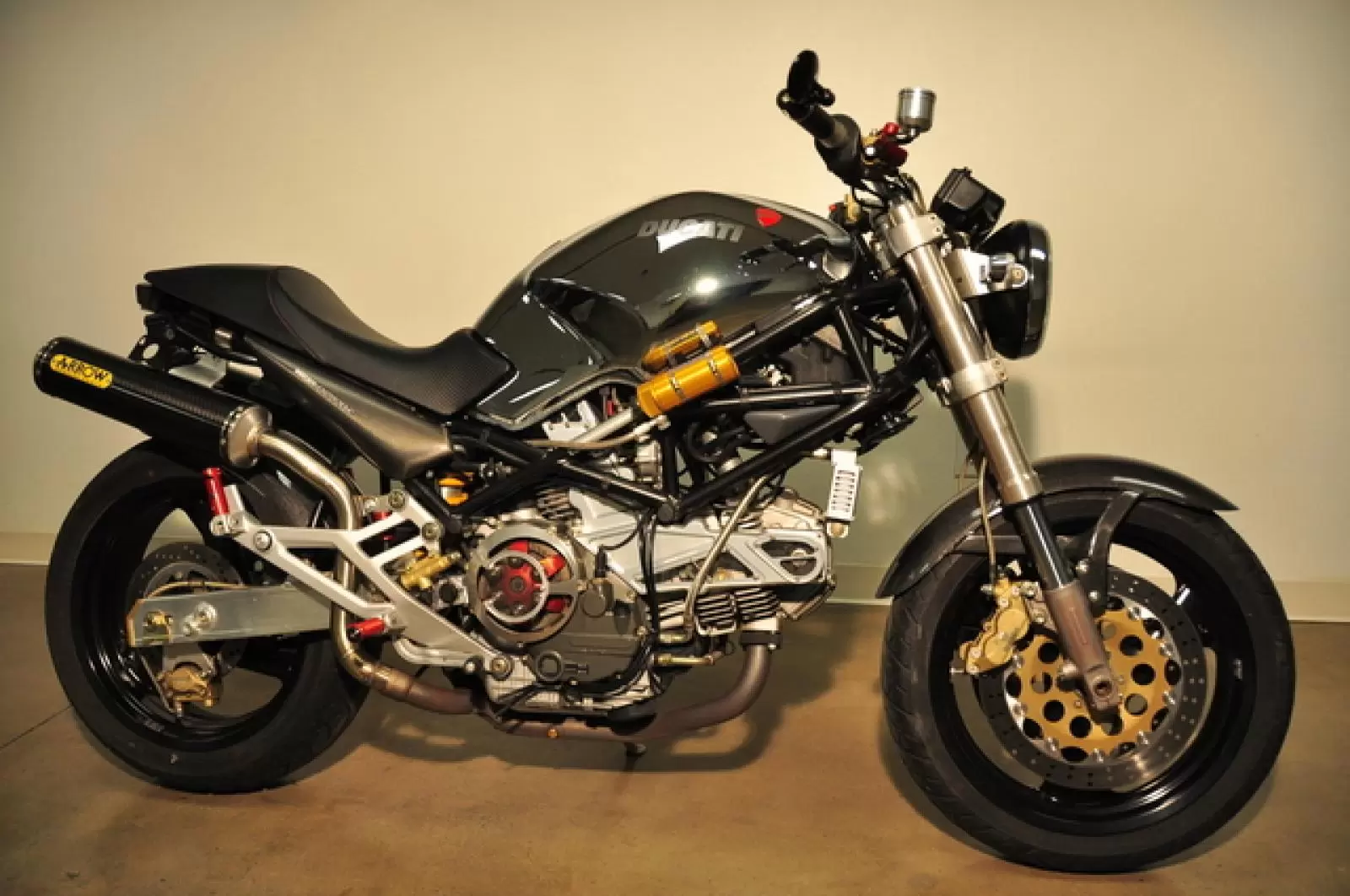 Thumbnail for Ducati Monster 900 1999