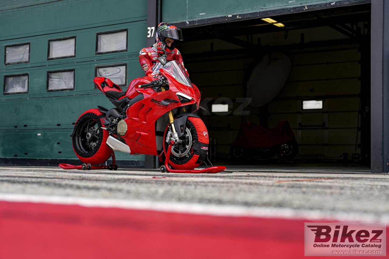 Thumbnail for Ducati Panigale V4 S 2022